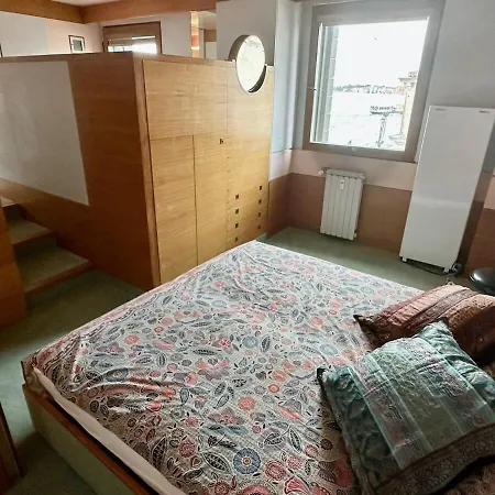 - Strepitoso Giudecca *