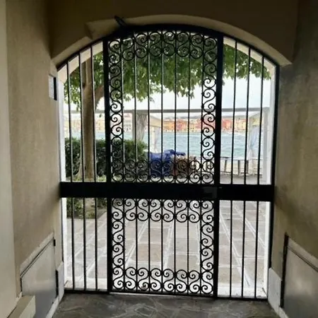 - Strepitoso Giudecca * البندقية