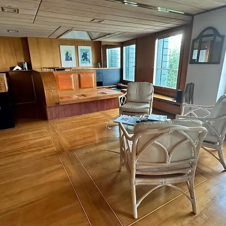 - Strepitoso Giudecca شقة البندقية