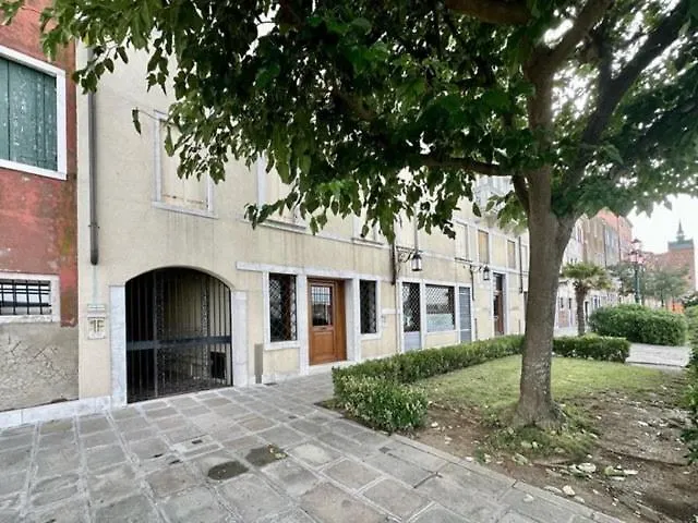 - Strepitoso Giudecca Apartament Wenecja