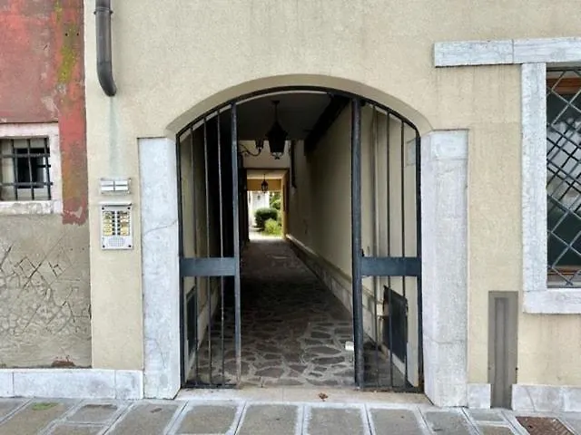 - Strepitoso Giudecca