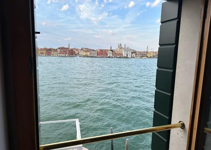 - Strepitoso Giudecca