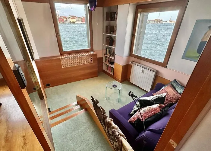 - Strepitoso Giudecca